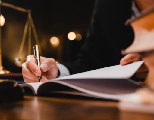 Ordonnance de Protection : Le Rôle Crucial du JAF dans la Protection des Victimes de Violences